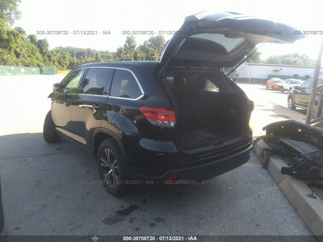 Photo 2 VIN: 5TDBZRFH5JS854965 - TOYOTA HIGHLANDER 