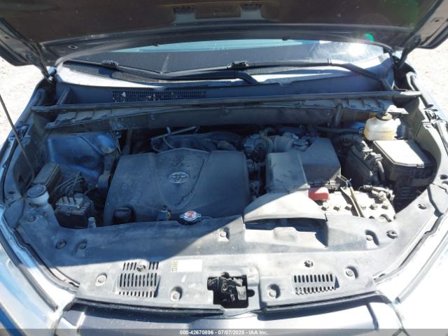 Photo 9 VIN: 5TDBZRFH5KS704727 - TOYOTA HIGHLANDER 