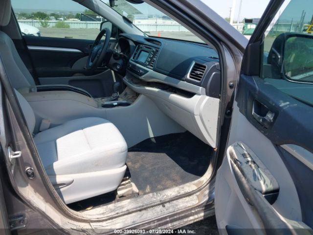 Photo 4 VIN: 5TDBZRFH5KS738604 - TOYOTA HIGHLANDER 