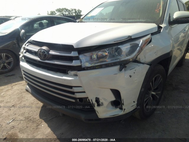 Photo 5 VIN: 5TDBZRFH6JS494914 - TOYOTA HIGHLANDER 