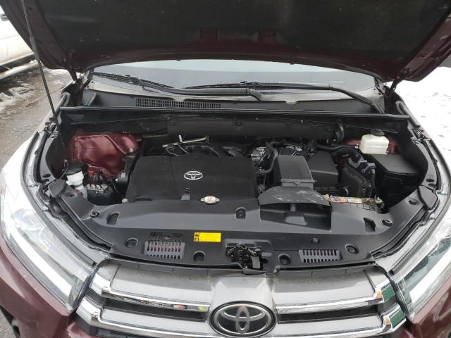 Photo 11 VIN: 5TDBZRFH6JS837379 - TOYOTA HIGHLANDER 