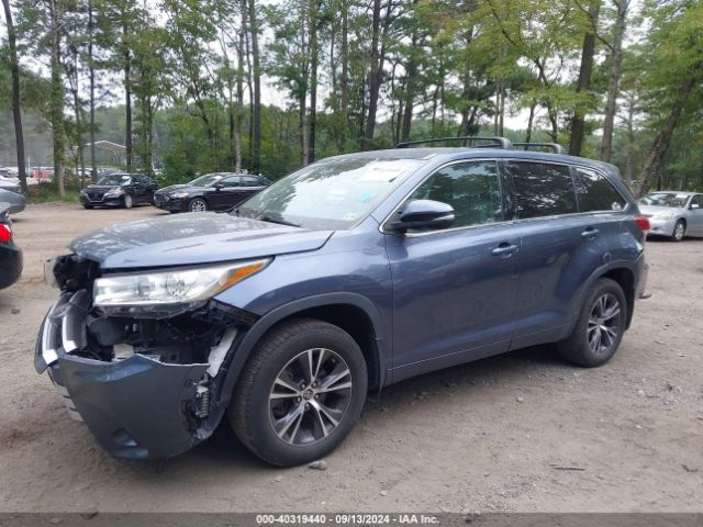 Photo 1 VIN: 5TDBZRFH6JS869491 - TOYOTA HIGHLANDER 