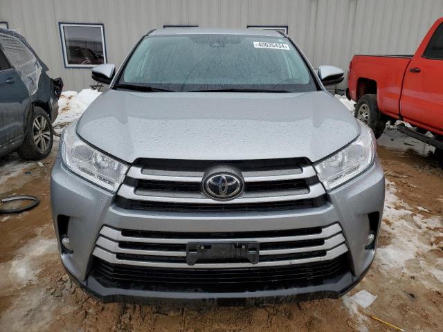 Photo 4 VIN: 5TDBZRFH6KS737042 - TOYOTA HIGHLANDER 