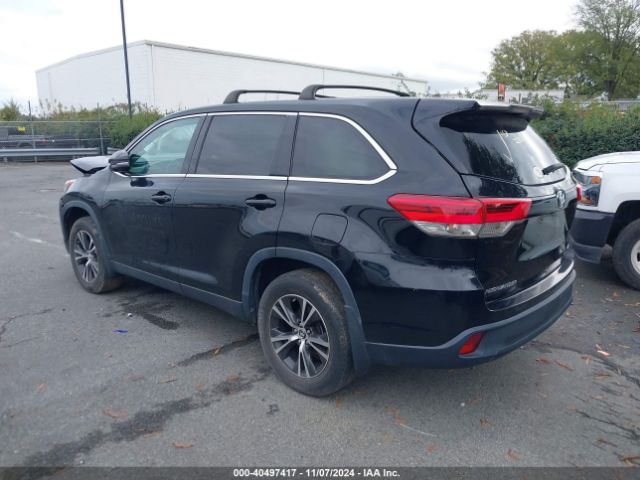 Photo 2 VIN: 5TDBZRFH6KS956907 - TOYOTA HIGHLANDER 