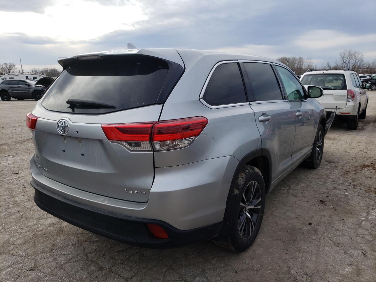 Photo 2 VIN: 5TDBZRFH7HS426583 - TOYOTA HIGHLANDER 