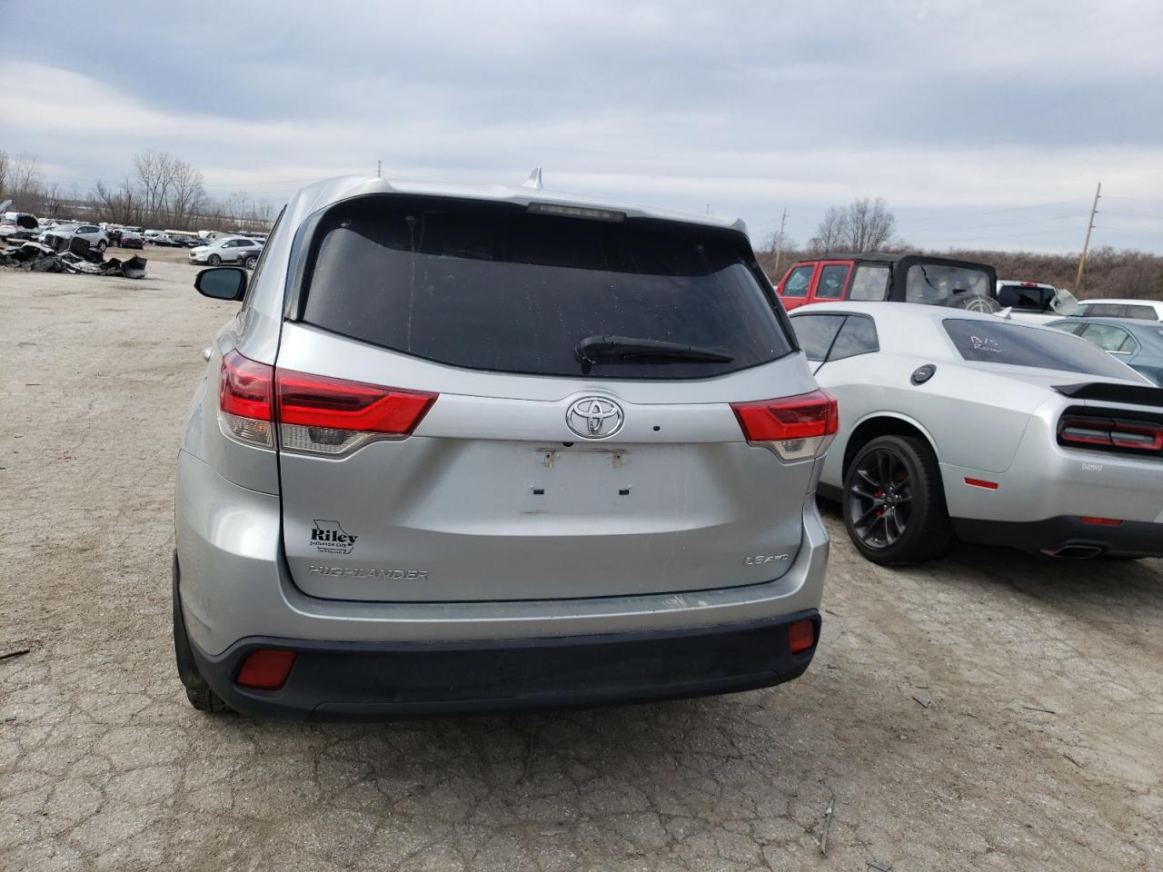 Photo 5 VIN: 5TDBZRFH7HS426583 - TOYOTA HIGHLANDER 