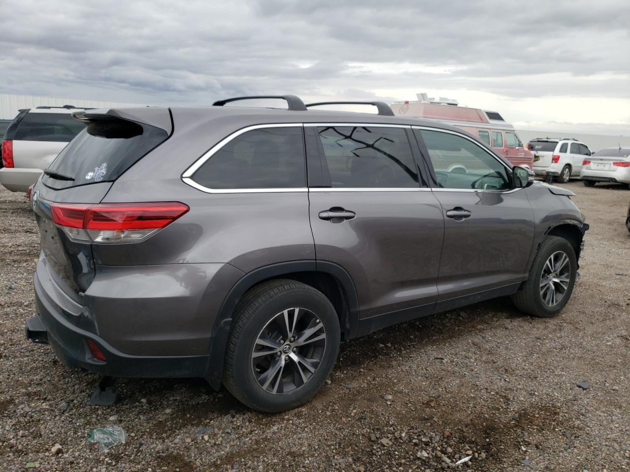 Photo 2 VIN: 5TDBZRFH7KS716782 - TOYOTA HIGHLANDER 