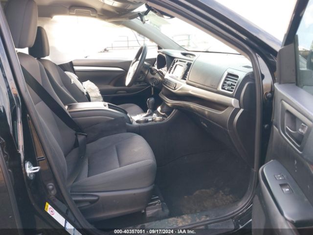 Photo 4 VIN: 5TDBZRFH7KS923348 - TOYOTA HIGHLANDER 