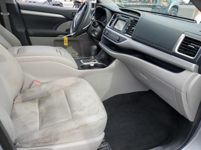 Photo 4 VIN: 5TDBZRFH8JS802147 - TOYOTA HIGHLANDER 