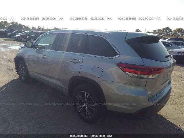 Photo 2 VIN: 5TDBZRFH8JS823516 - TOYOTA HIGHLANDER 