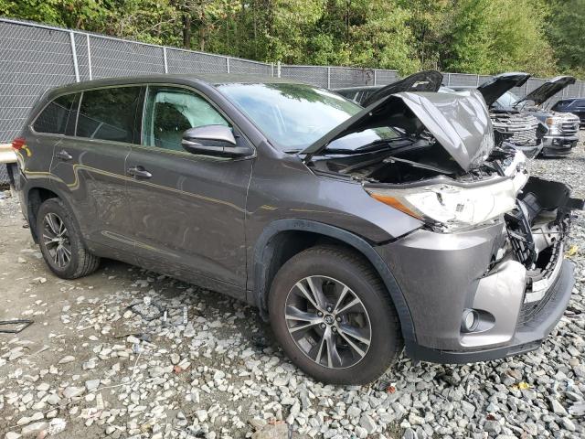 Photo 3 VIN: 5TDBZRFH8JS893324 - TOYOTA HIGHLANDER 