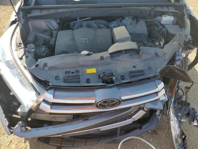 Photo 11 VIN: 5TDBZRFH8JS906525 - TOYOTA HIGHLANDER 