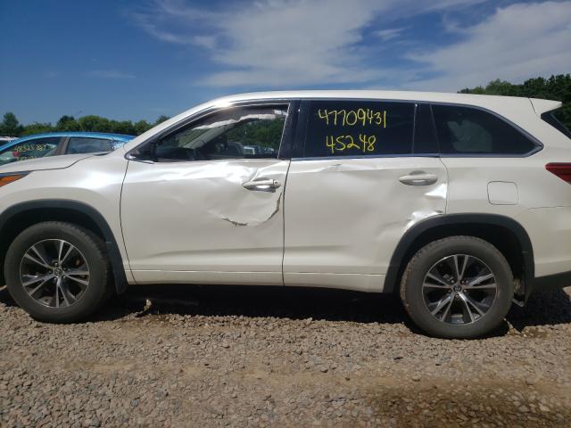 Photo 8 VIN: 5TDBZRFH9HS392775 - TOYOTA HIGHLANDER 