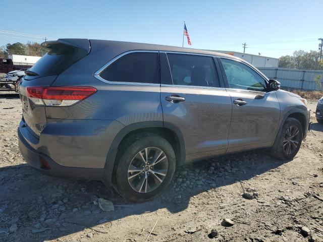 Photo 2 VIN: 5TDBZRFH9JS803209 - TOYOTA HIGHLANDER 