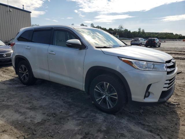 Photo 3 VIN: 5TDBZRFH9JS895521 - TOYOTA HIGHLANDER 