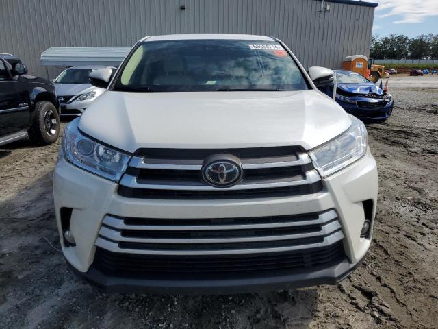 Photo 4 VIN: 5TDBZRFH9JS895521 - TOYOTA HIGHLANDER 