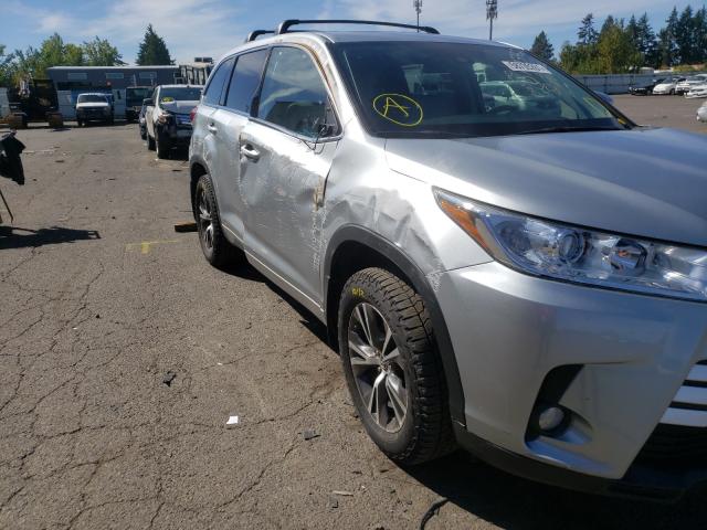 Photo 8 VIN: 5TDBZRFHXHS470934 - TOYOTA HIGHLANDER 