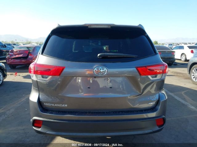 Photo 5 VIN: 5TDBZRFHXJS860969 - TOYOTA HIGHLANDER 