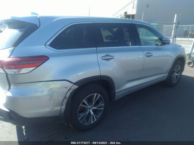 Photo 3 VIN: 5TDBZRFHXJS905263 - TOYOTA HIGHLANDER 