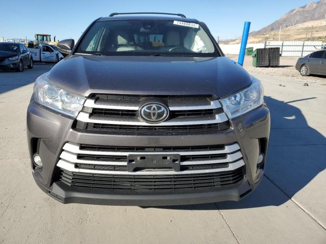 Photo 4 VIN: 5TDBZRFHXKS956960 - TOYOTA HIGHLANDER 