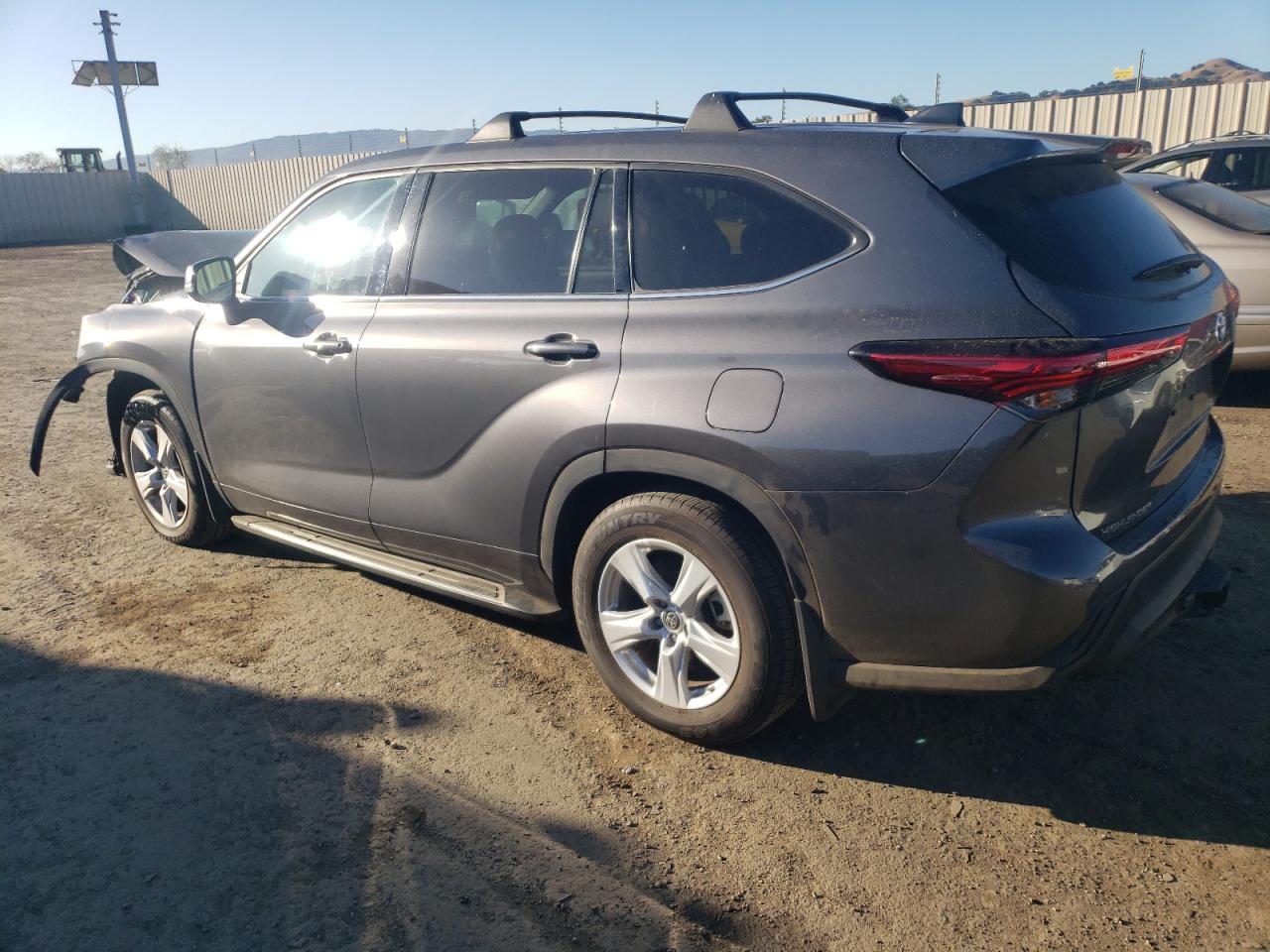 Photo 1 VIN: 5TDCZRBH2NS568412 - TOYOTA HIGHLANDER 