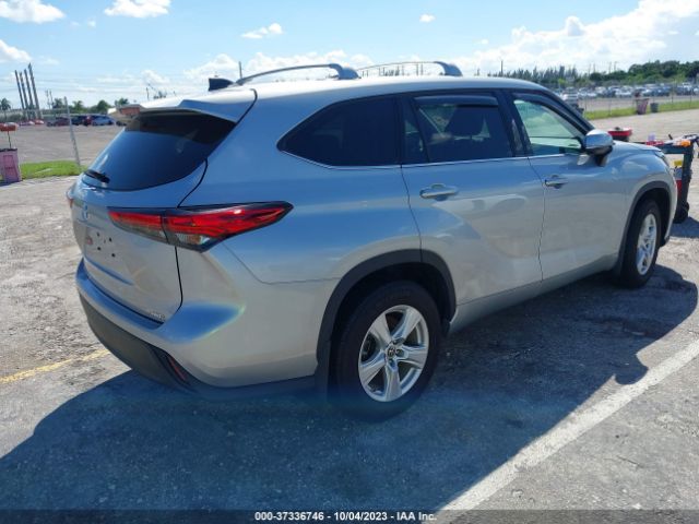 Photo 3 VIN: 5TDCZRBHXNS563748 - TOYOTA HIGHLANDER 