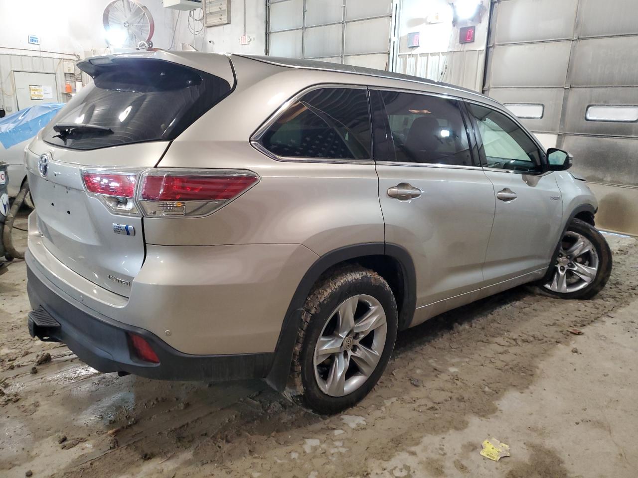 Photo 2 VIN: 5TDDCRFH2FS007287 - TOYOTA HIGHLANDER 