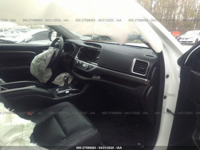 Photo 4 VIN: 5TDDGRFH0JS045761 - TOYOTA HIGHLANDER 