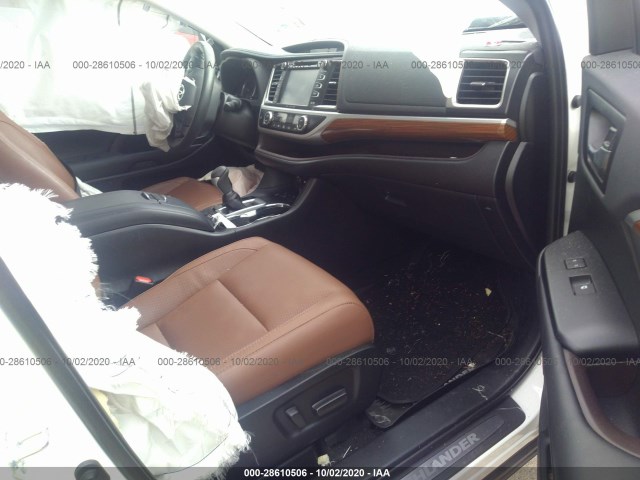 Photo 4 VIN: 5TDDGRFH4KS061611 - TOYOTA HIGHLANDER 