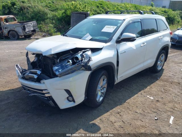 Photo 5 VIN: 5TDDGRFH8JS037777 - TOYOTA HIGHLANDER 