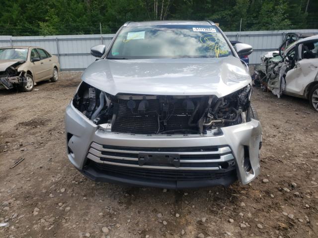 Photo 8 VIN: 5TDDGRFH9HS024451 - TOYOTA HIGHLANDER 