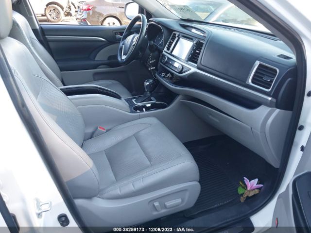 Photo 4 VIN: 5TDDGRFHXHS023826 - TOYOTA HIGHLANDER HYBRID 