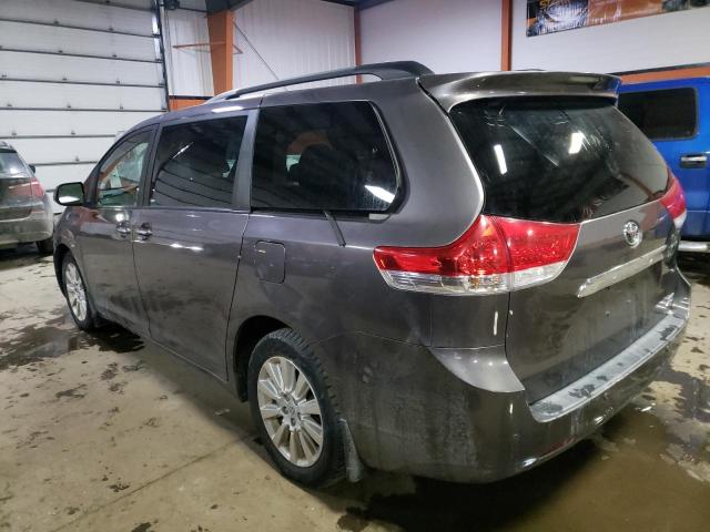 Photo 1 VIN: 5TDDK3DC0BS002848 - TOYOTA SIENNA XLE 