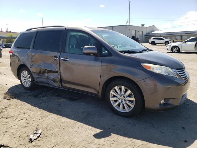 Photo 3 VIN: 5TDDK3DC0BS003742 - TOYOTA SIENNA XLE 