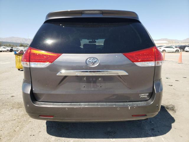 Photo 5 VIN: 5TDDK3DC0BS003742 - TOYOTA SIENNA XLE 