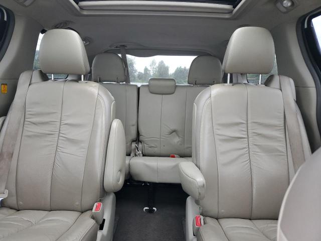 Photo 9 VIN: 5TDDK3DC0BS005670 - TOYOTA SIENNA XLE 