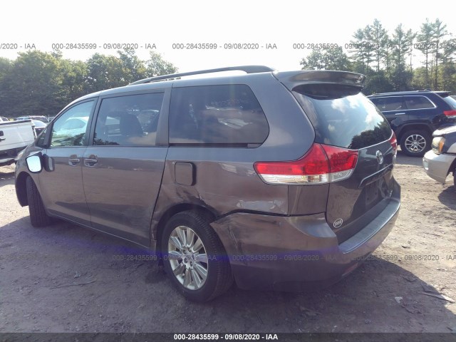 Photo 2 VIN: 5TDDK3DC0BS006169 - TOYOTA SIENNA 