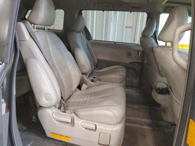 Photo 10 VIN: 5TDDK3DC0BS006544 - TOYOTA SIENNA XLE 