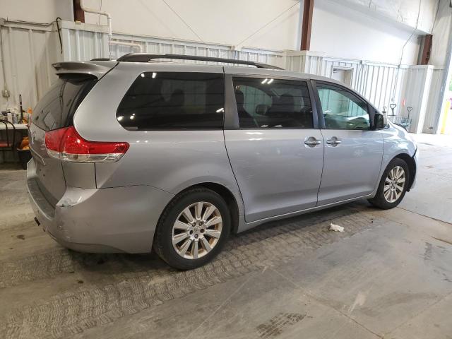 Photo 2 VIN: 5TDDK3DC0BS006544 - TOYOTA SIENNA XLE 