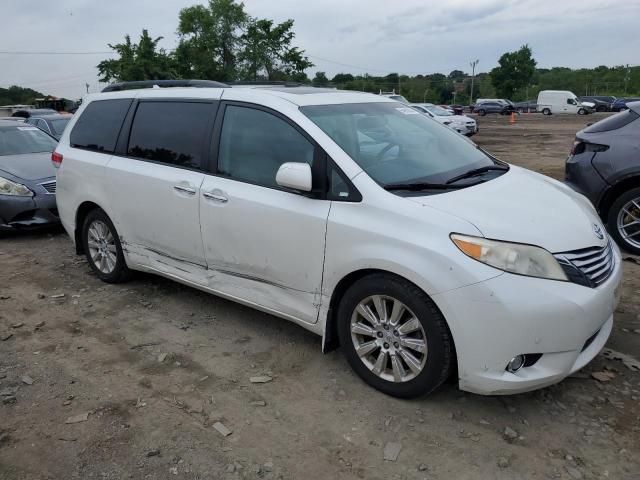 Photo 3 VIN: 5TDDK3DC0BS020086 - TOYOTA SIENNA XLE 