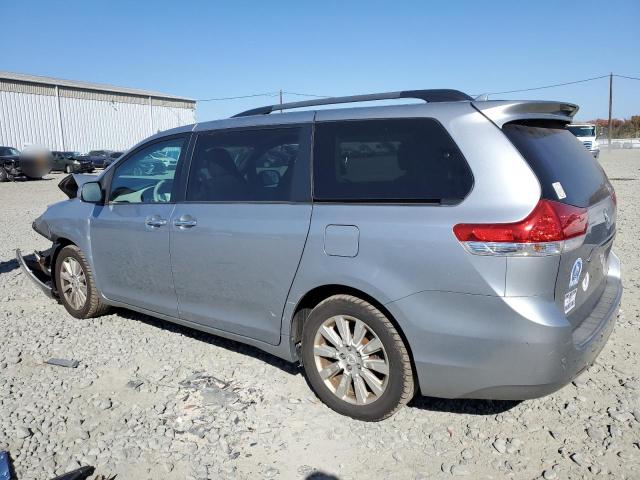 Photo 1 VIN: 5TDDK3DC0BS021819 - TOYOTA SIENNA XLE 