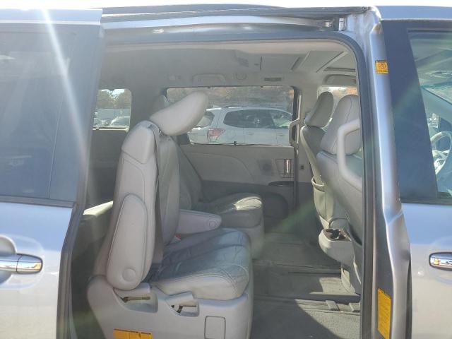 Photo 10 VIN: 5TDDK3DC0BS021819 - TOYOTA SIENNA XLE 