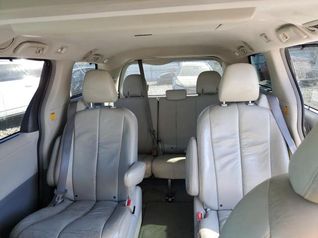 Photo 9 VIN: 5TDDK3DC0BS021819 - TOYOTA SIENNA XLE 