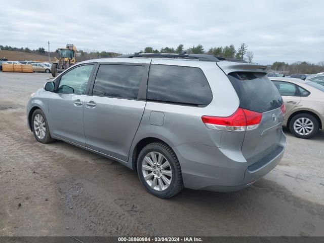 Photo 2 VIN: 5TDDK3DC0BS023537 - TOYOTA SIENNA 