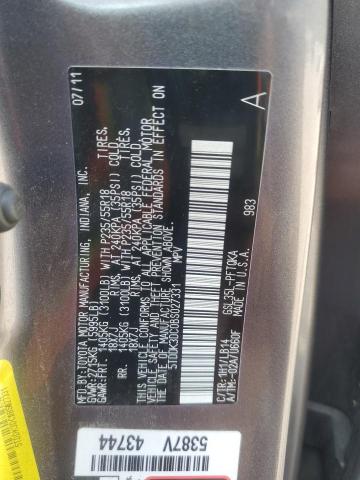 Photo 12 VIN: 5TDDK3DC0BS027331 - TOYOTA SIENNA XLE 