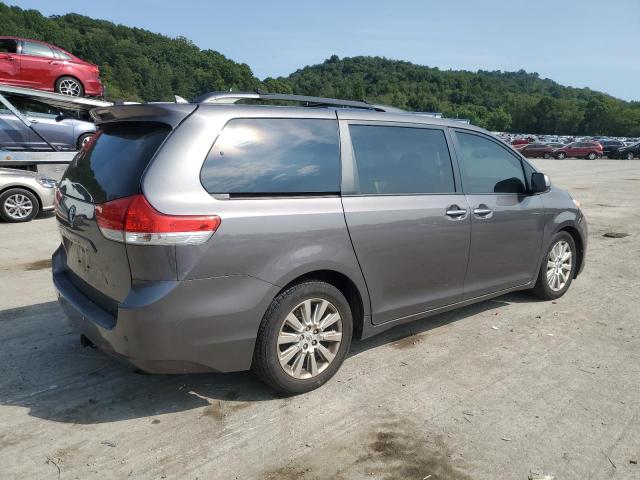 Photo 2 VIN: 5TDDK3DC0BS027331 - TOYOTA SIENNA XLE 