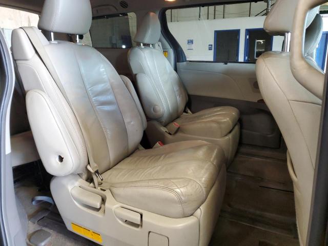 Photo 10 VIN: 5TDDK3DC0BS027412 - TOYOTA SIENNA XLE 