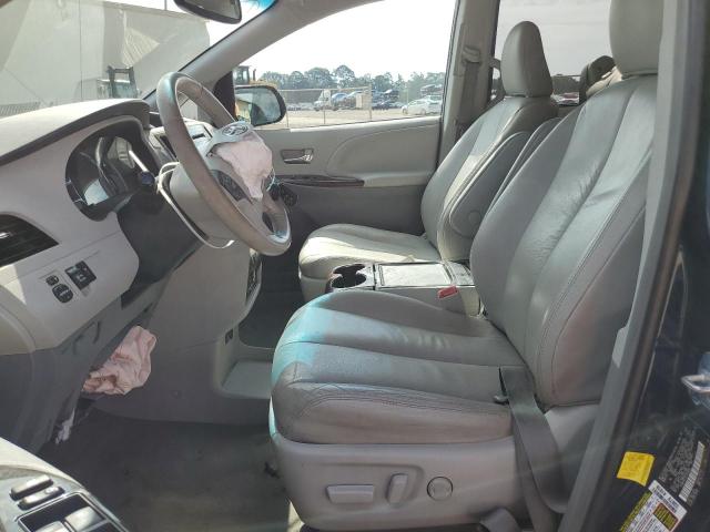 Photo 6 VIN: 5TDDK3DC0CS032868 - TOYOTA SIENNA XLE 