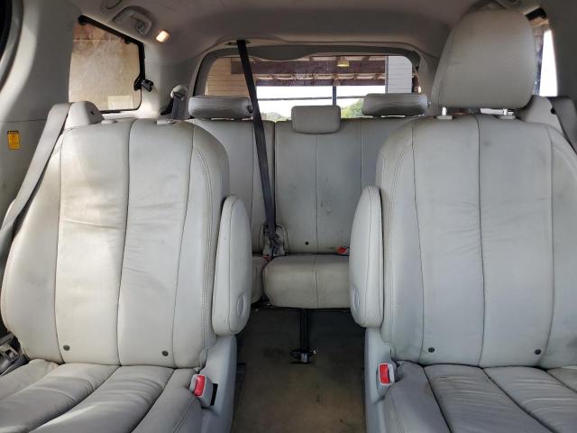 Photo 9 VIN: 5TDDK3DC0CS032868 - TOYOTA SIENNA XLE 