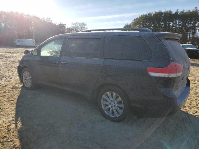 Photo 1 VIN: 5TDDK3DC0CS042770 - TOYOTA SIENNA XLE 